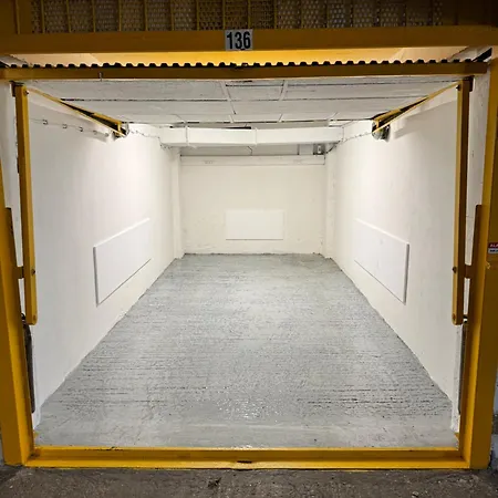 Maisonette With Terrace Appartamento