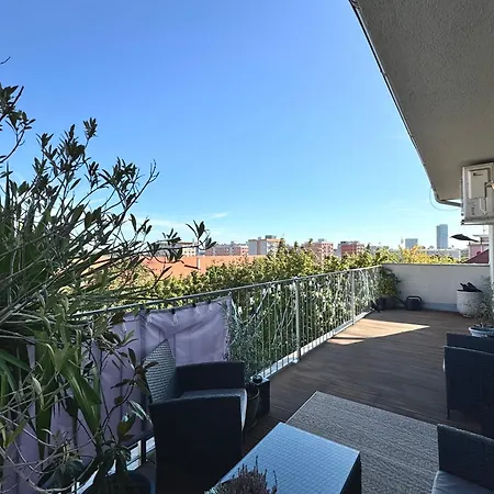 Maisonette With Terrace Appartamento Bratislava