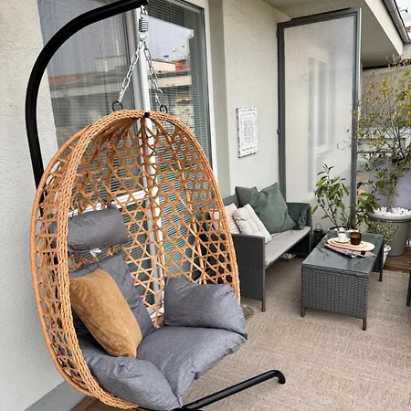 Maisonette With Terrace *