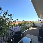 Maisonette With Terrace Appartamento Bratislava