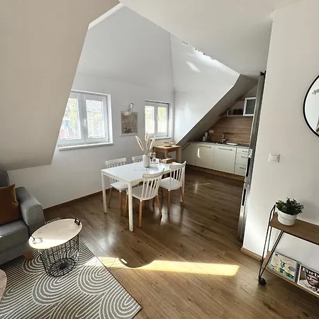 Maisonette With Terrace Lejlighed